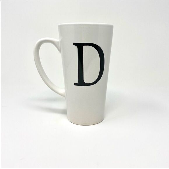 3/$15 Letter D Mug - Picture 3 of 5